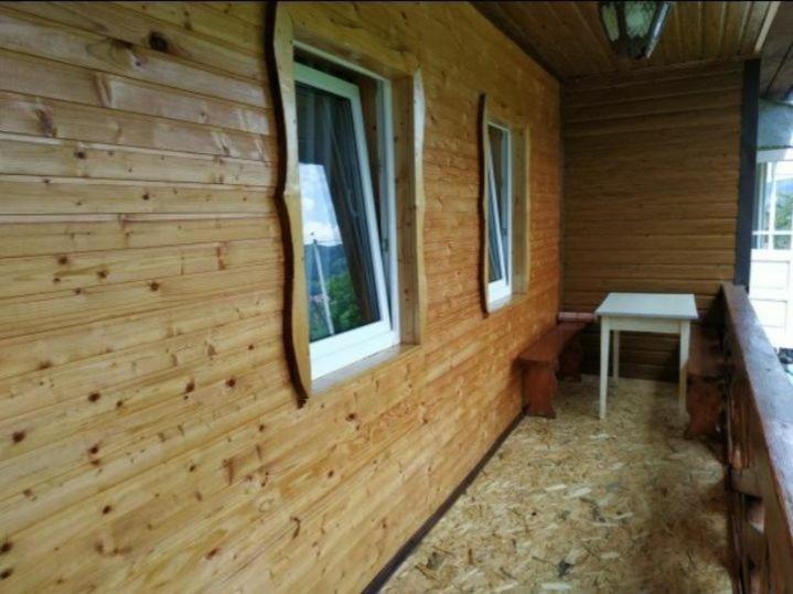 V Ulyanu Hotel Yaremche Luaran gambar
