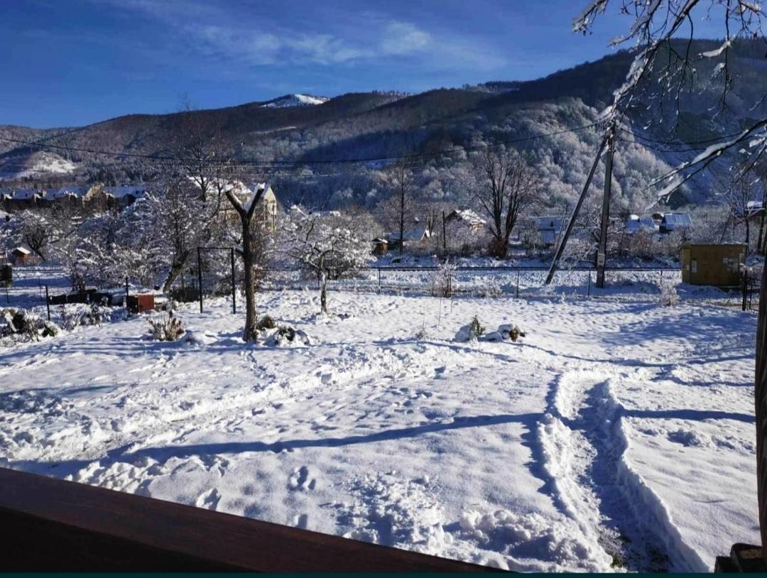 V Ulyanu Hotel Yaremche Luaran gambar