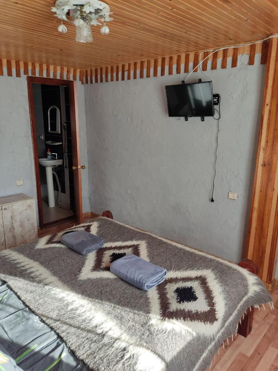 V Ulyanu Hotel Yaremche Luaran gambar